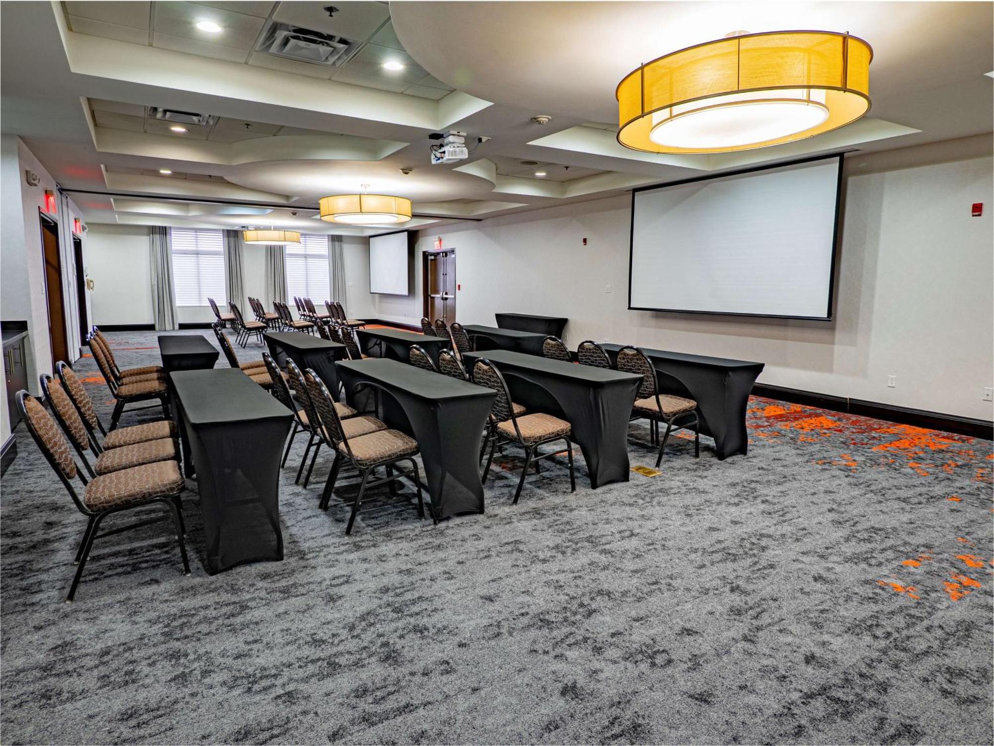 Hilton Garden Inn Atlanta South-Mcdonough Bagian luar foto
