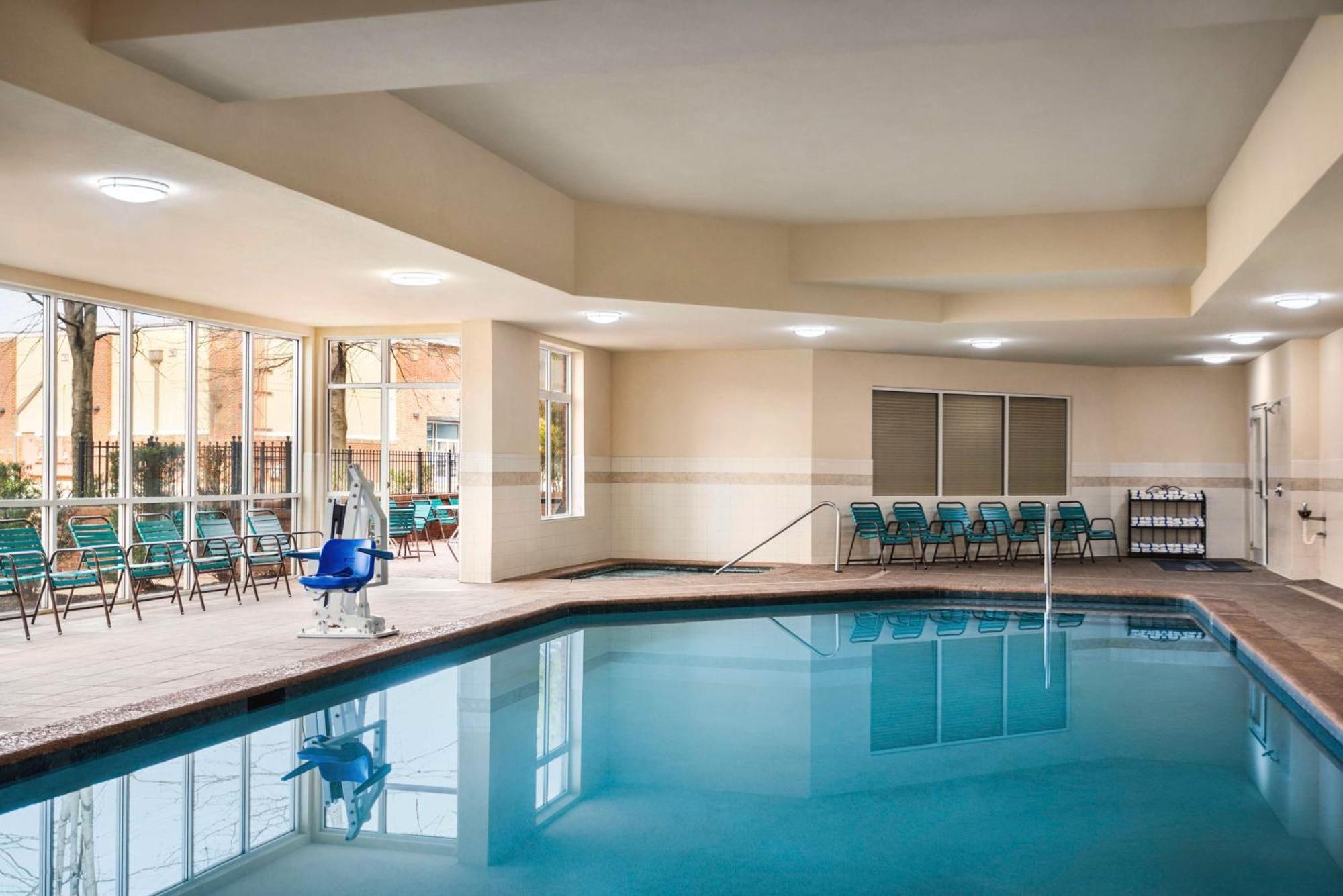 Hilton Garden Inn Atlanta South-Mcdonough Bagian luar foto